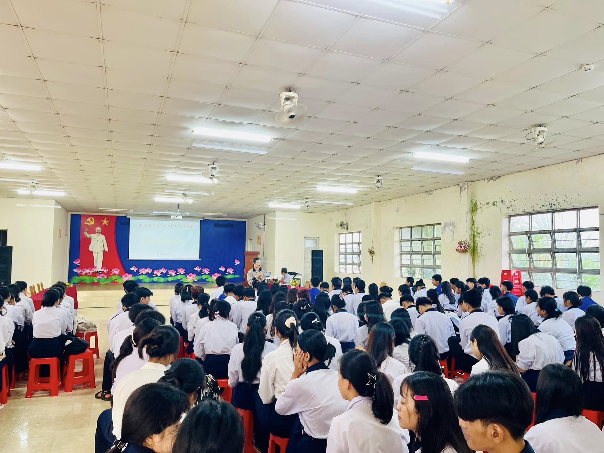 “Hành vi ứng xử văn hoá” và “D