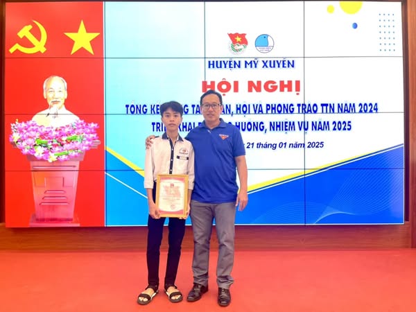 Tuyên dương Học sinh 3 tốt" cấ